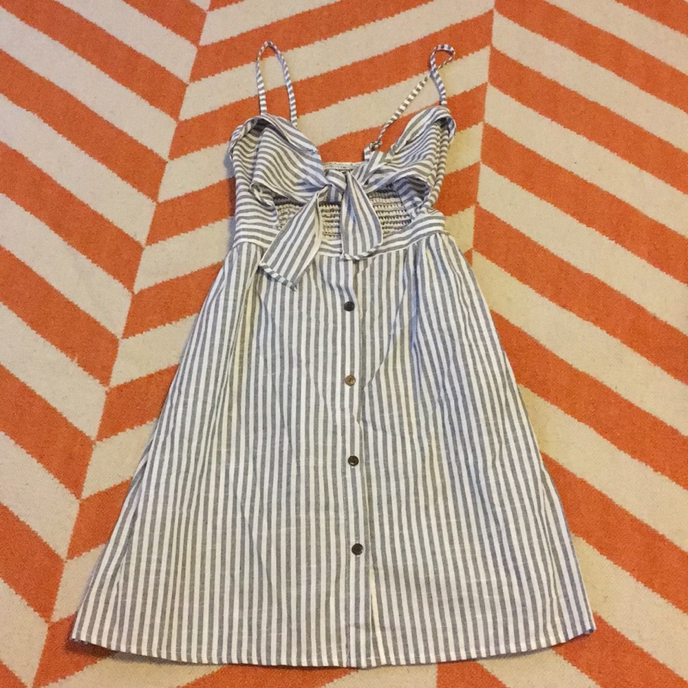 Stripe bow front dress - Picture 2 of 4